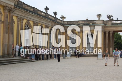 Sanssouci Vorderfront 2.JPG